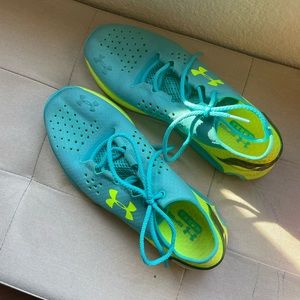 Under Armour size 9 speedform shoe